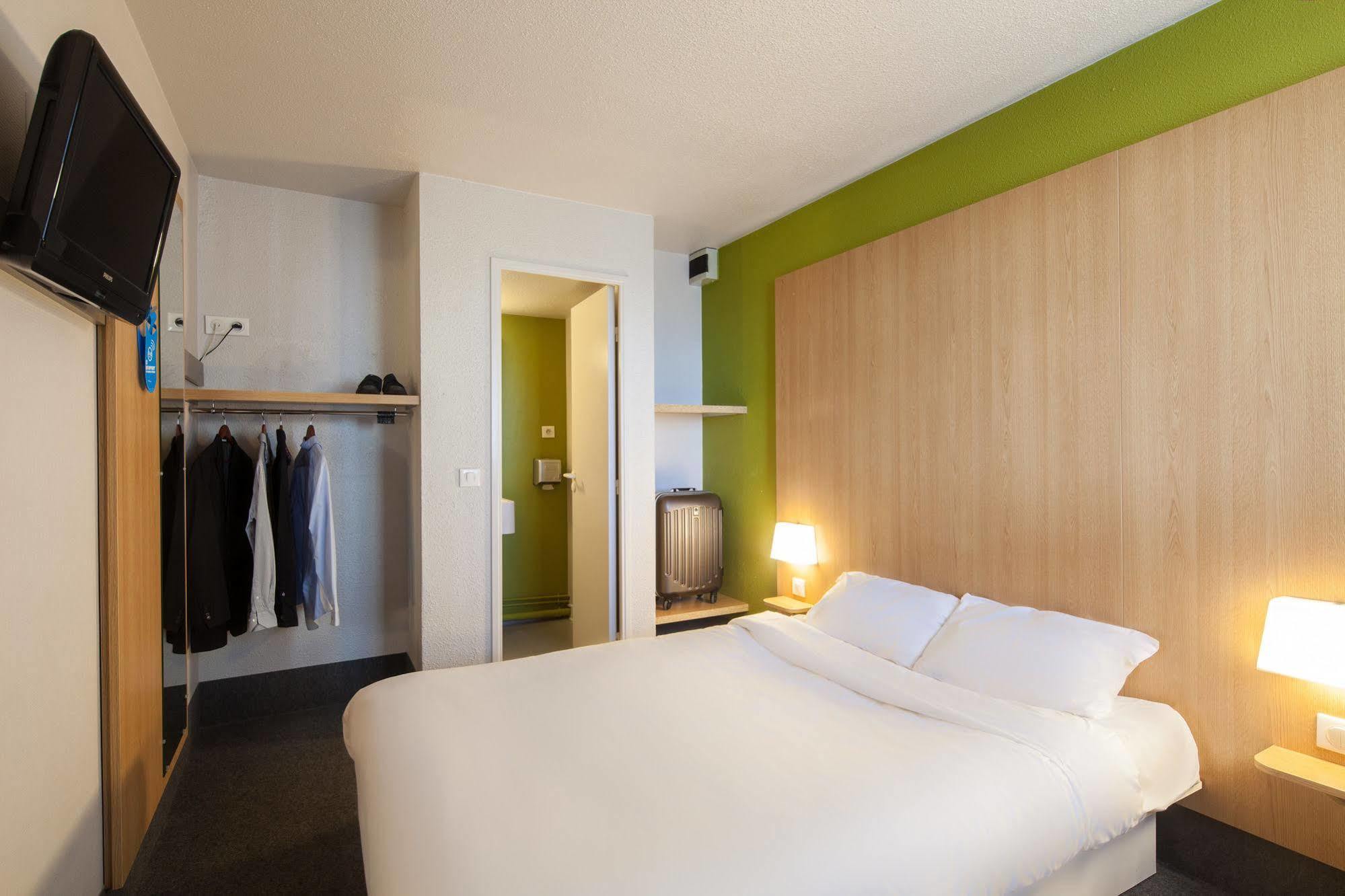 B&B Hotel Calais Coquelles Tunnel Sous La Manche Kültér fotó